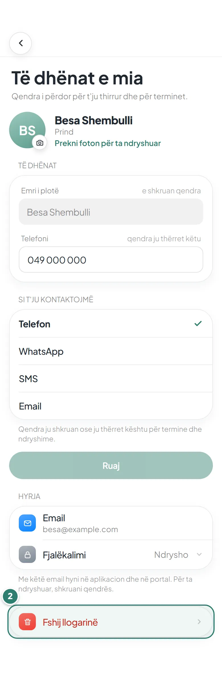Të dhënat e mia në aplikacion: emri, telefoni, si t'ju kontaktojmë, hyrja, dhe poshtë Fshij llogarinë.